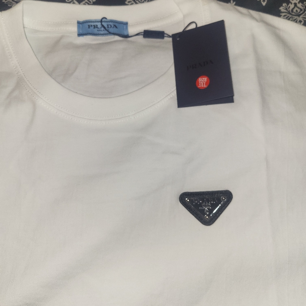 Prada milano t-shirt